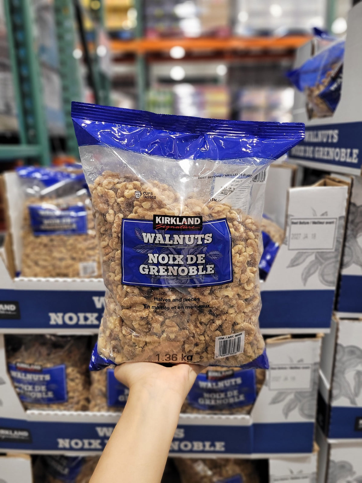 Kirkland Shelled Walnuts - 1 x 1.36 Kilos