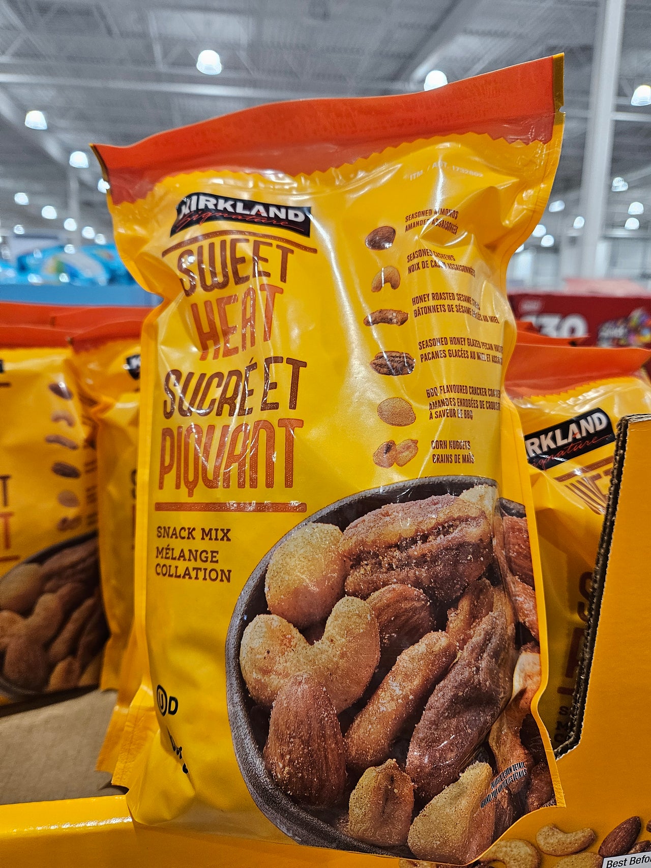 Image of Kirkland Signature Sweet Heat Snack Mix - 1x 680 Grams