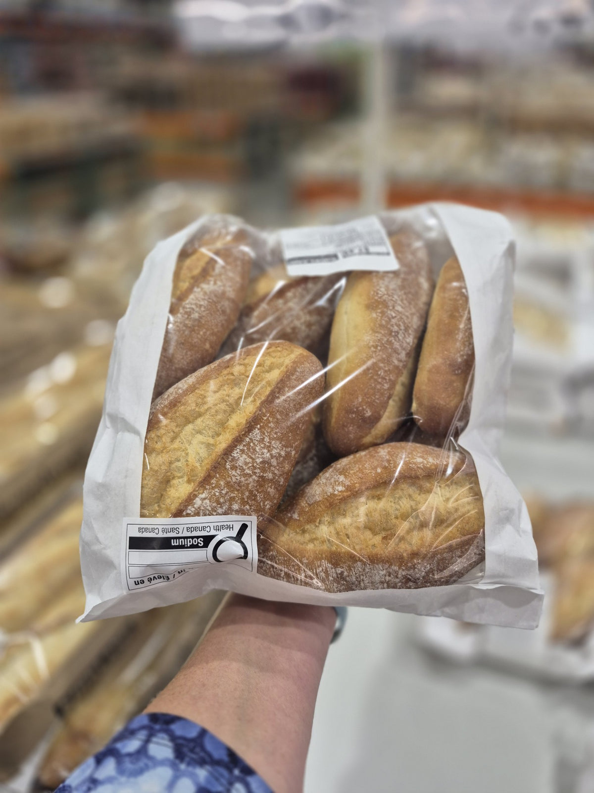 European Style Crusty Rolls - 1 x 680 Grams